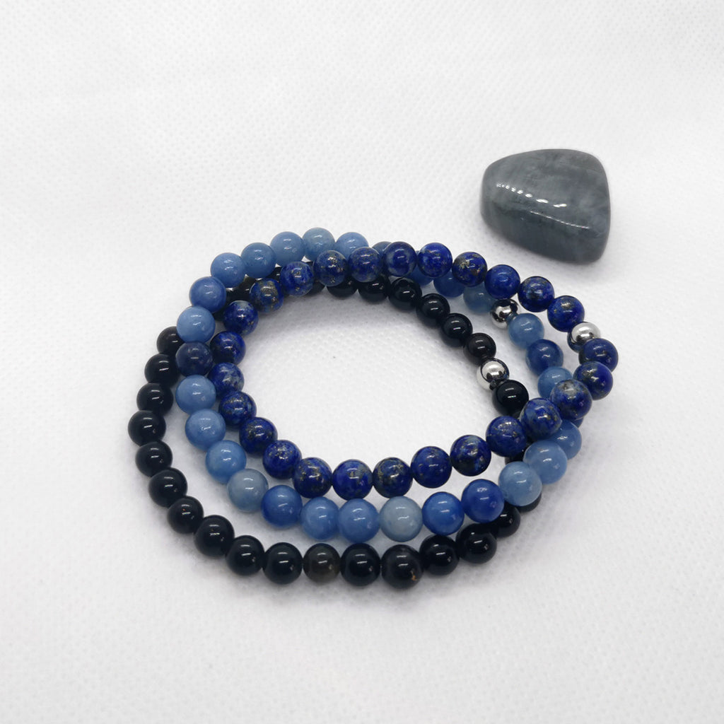 Trio de Bracelet perles de 6 mm.  100% naturel, non teinté.  Convient pour homme et femme.  Monté sur fil de bijoutier.  Très joli ensemble de bracelets "anti-stress". Vous pouvez les porter ensembles ou séparés selon votre humeur.