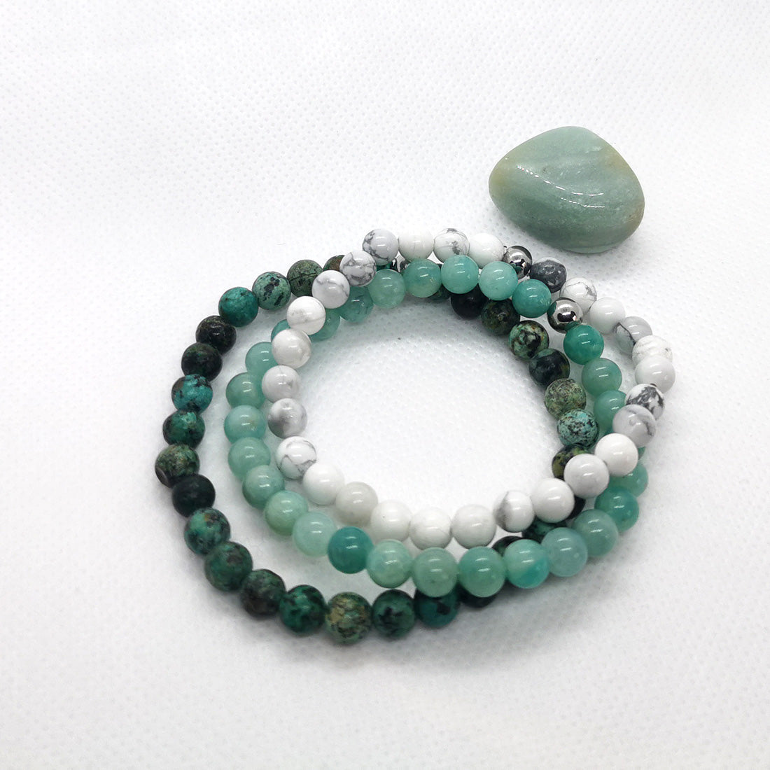 Combo de bracelet de lithothérapie en perle de 6 mm. Howlite, amazonite, turquoise africaine.