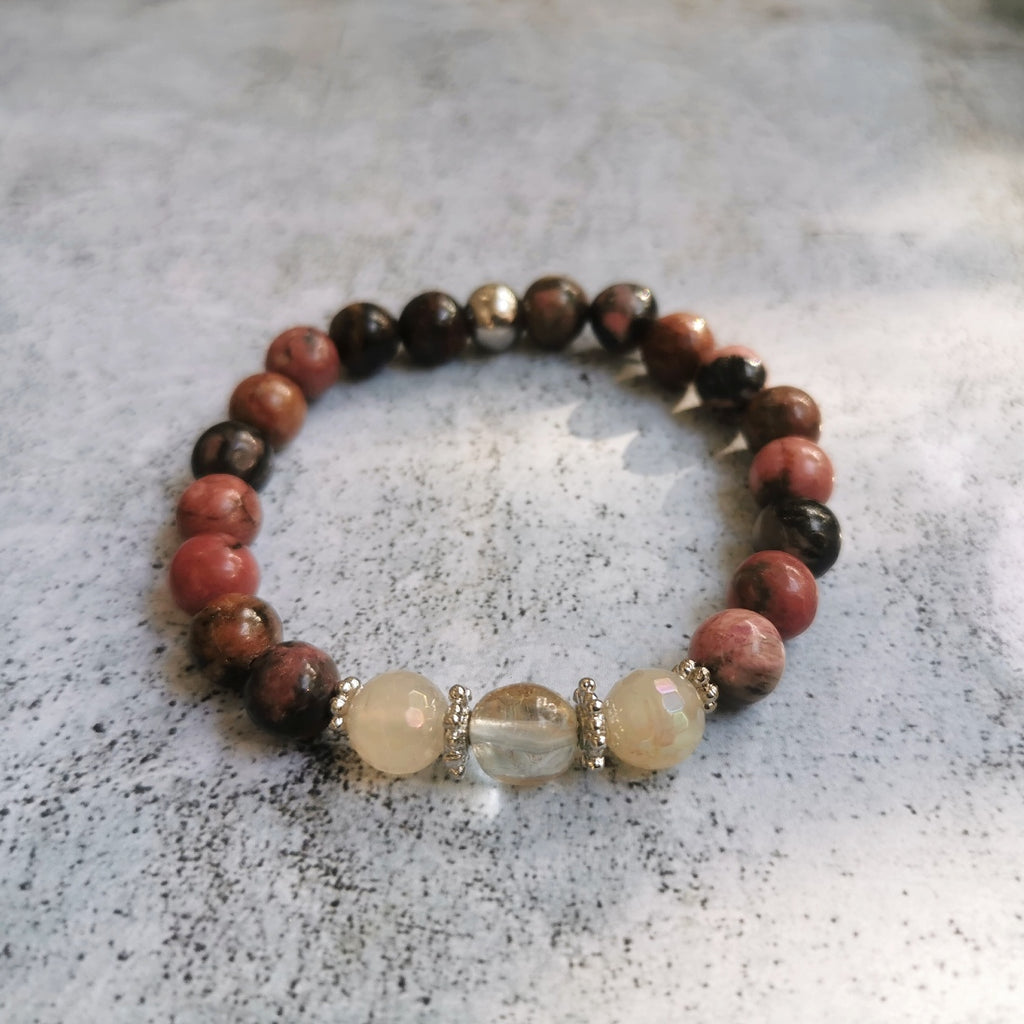 bracelet femme en rhodonite, pierre de lune, quartz.