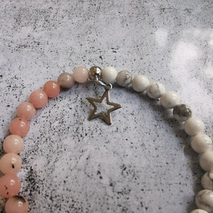 Bracelet pierres howlite et jaspe fleur de cerisier rose